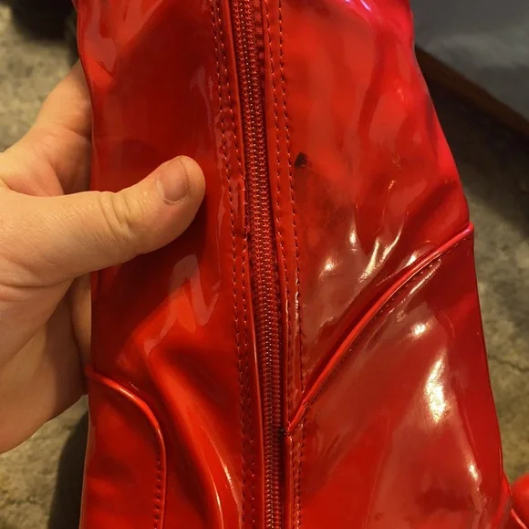 Red thigh high boots - Picture 2 of 4